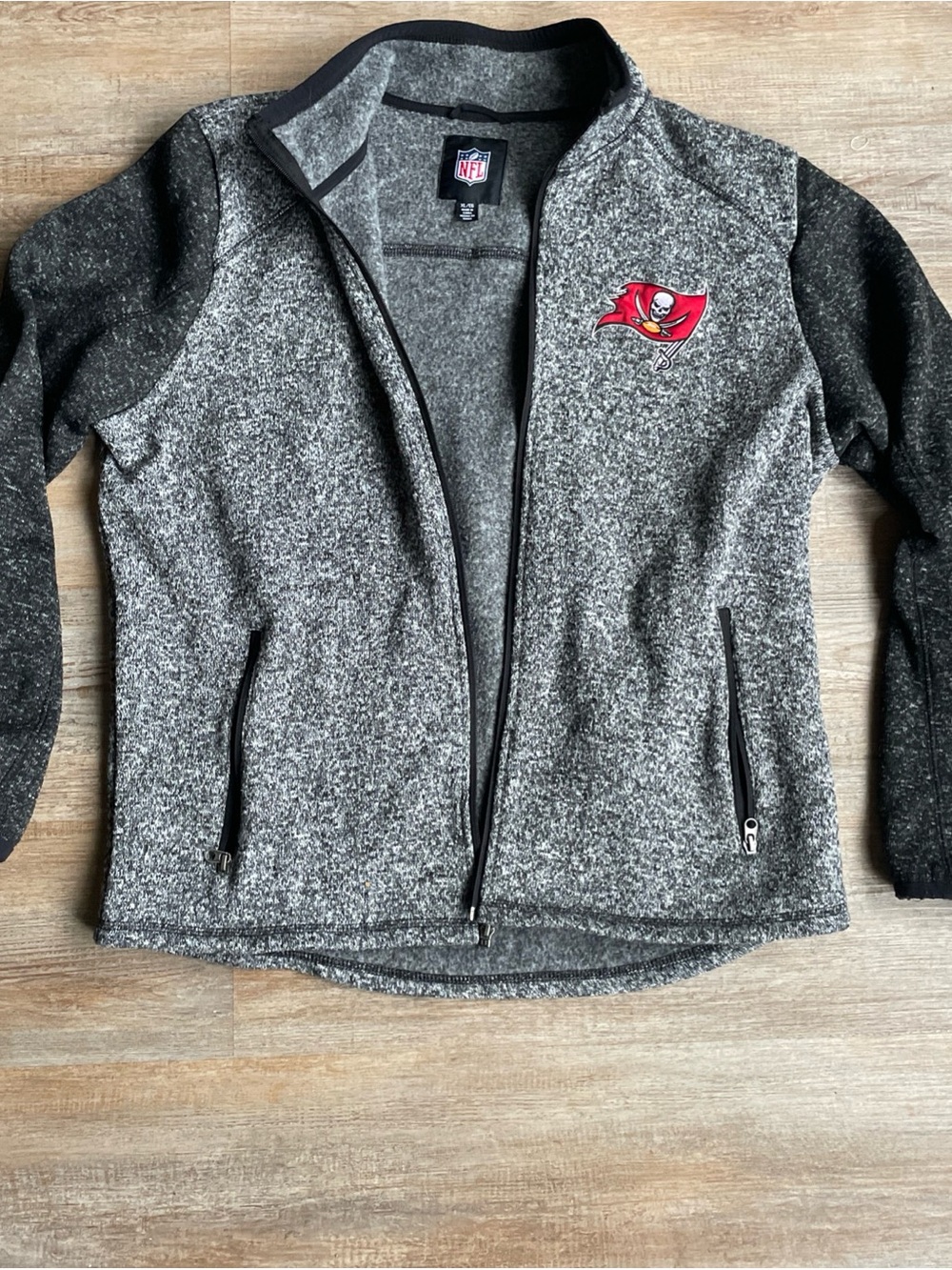 Tampa Bay Buccaneers Full zip-up sweater fleece XL NFL